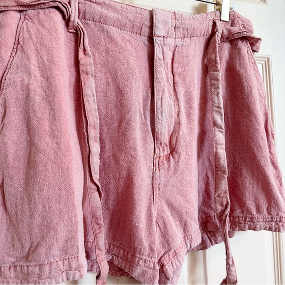 Pink Abercrombie shorts - Picture 2 of 4